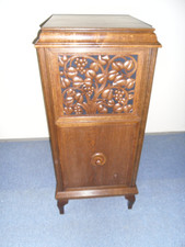 antikes Möbel Grammophonschrank