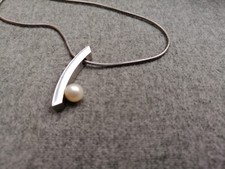 Ernstes Design Collier Spannender Stahlschmuck