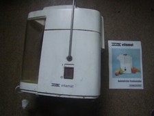DDR Küchenmaschine  Entsafter Obst- und Gemüsezentrifuge Vitamat AKA  Robotron