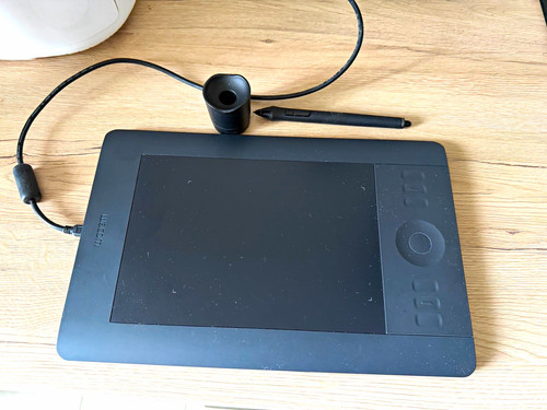 Wacom intuos5 touch - wacom,