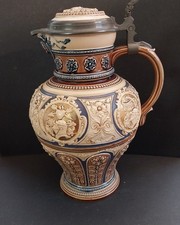 Villeroy&Boch Mettlach Krug 2128 Helmets and Flowers um 1900 - Zinndeckel