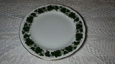 Triptis Weinlaub Porzellan, Kuchenteller, 18,5 cm. Mit Weinlaubmuster Goldrand