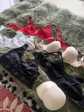 Bekleidungspaket BHs 100-105 C