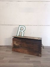 Vintage Leuchtbuchstabe R grün weiß Leuchtreklame Schriftzug Buchstabe