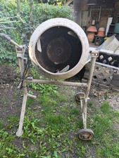 Ein Funktionierender Betonmischer aus DDR Zeiten Baujahr 1976