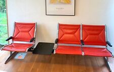 Eames Tandem Seating ETS Charles & Ray Eames, Vitra, Dreisitzer mit Tisch Leder 