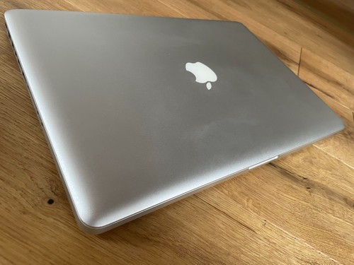 Apple macbook pro mitte - apple,