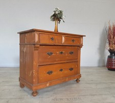 Alte Kommode / Schrank /