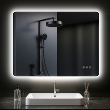 Badezimmerspiegel mit