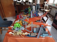 RIESIGES Konvolut  von Hot Wheels Bahnen  Weit Über 100 Teile Mit AUTOS