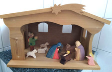 OSTHEIMER KRIPPENSTALL mit 10 Figuren Holz Krippe Weihnachten