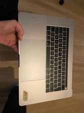 DEFEKT - Macbook Pro 15 2018