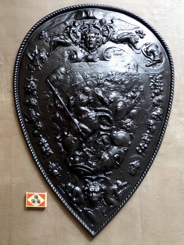 Neorenaissance prunkschild - +, +