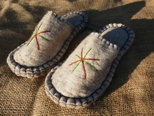 Filz Hausschuhe Handarbeit aus Kirgisien Filzpantoffeln Filzpuschen Filzlatschen