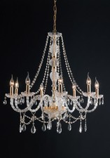 Klassischer Kronleuchter Aus