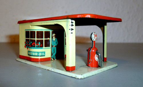 Esso tankstelle pennytoy - esso, georg