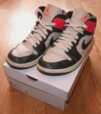 NIKE WMNS AIR JORDAN 1 MID SE Damen Women Sneaker halbhoch 8,5 EUR 40 TOP OVP