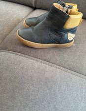 Kinderschuhe von Steif In Blau