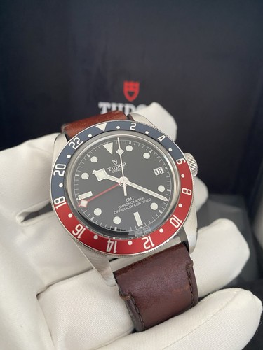 Tudor black bay - black, gmt