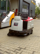 Nilfisk k Kärcher KC 1 Aufsitzkehrmaschine Kehrsaugmaschine Elektrokehrmaschine