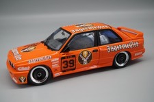 Minichamps 180882039 - 1:18,
