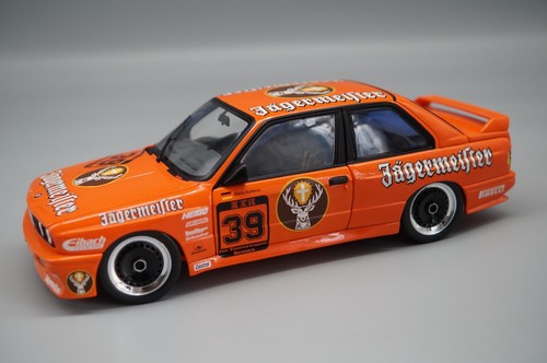 Minichamps 180882039 - 1:18,