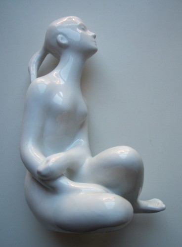 Porzellan figur sitzendes - porzellan-figur,
