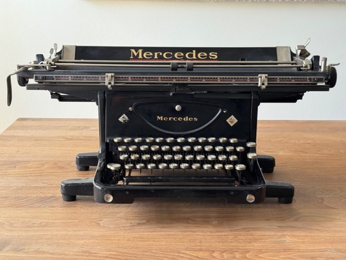 Antike schreibmaschine von - antike,