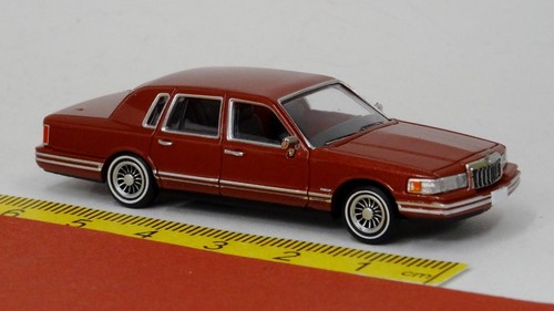 Lincoln town car 1991 - rot,