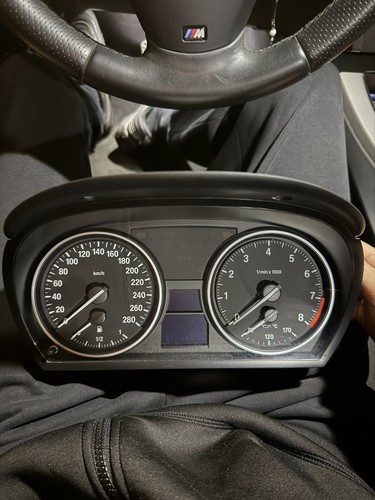 Bmw e90 e91 e92 335i - e90, tacho