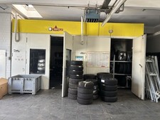 Kombinierte Spritz-/Trockenkabine plus Trockenkabine zum Selbstabbau