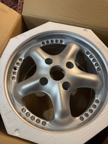 Orig hyundai alu felge - orig., aus