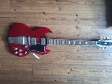 Epiphone SG Maestro