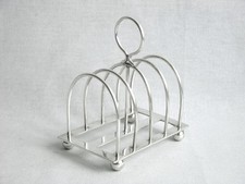 ENGLISCHER TOASTSTÄNDER