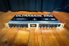 Behringer MIC2200 V2 –