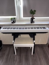 Yamaha P-115 Digital-Piano Mit Hocker Und Piano Ständer