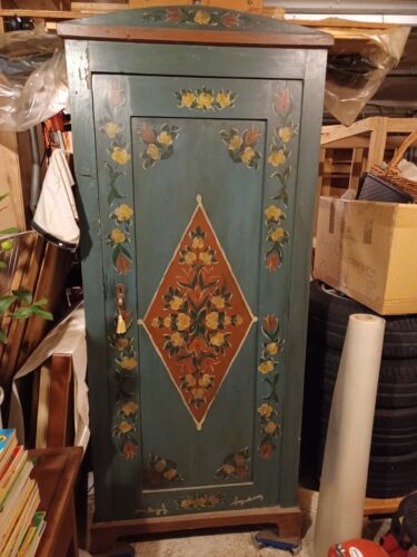 Sehr alter bauernschrank - sehr,