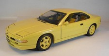 Maisto 1/18 BMW 850 CSI gelb