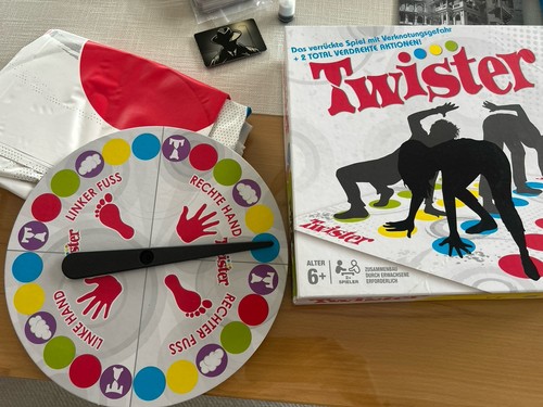 Hasbro 98831100 twister - 98831100,
