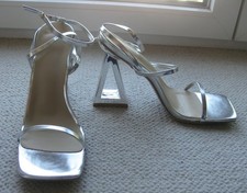 Silberne High Heels Sandalette