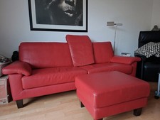 Ledersofa mit Hocker der Marke