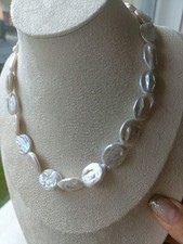 Einzigartige weiße glänzende