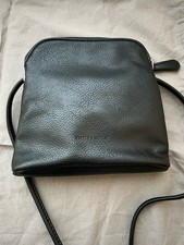 Emily & Noah Tasche, Schwarz