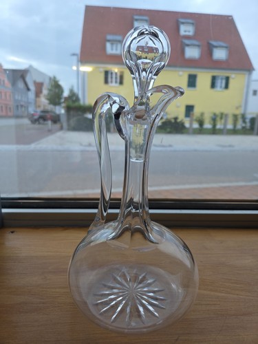Henkelkaraffe antik - -,