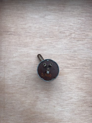 Guitar bass preh pot - /,