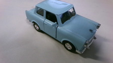DDR  Trabant 601 Modellauto 1: 43 hellblau Trabi Oldtimer