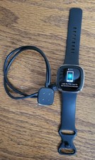 Fitbit Sense Erweiterte Smartwatch mit Tools für Herzgesundheit -ZERKRATZ-