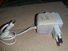 Steckernetzteil-Netzteil-Ladegerät-Klinkenstecker - 2,8  V =500 mA - ungeregelt