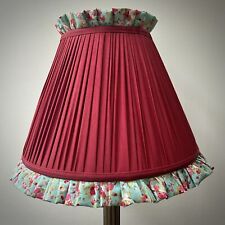 Rosso rot grün Blumen gerafft