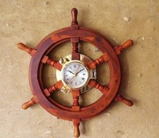 Bullaugenuhr im Steuerrad Ø: 45cm, Uhr-Ø: 14cm Holz/Messing Quartzuhrwerk